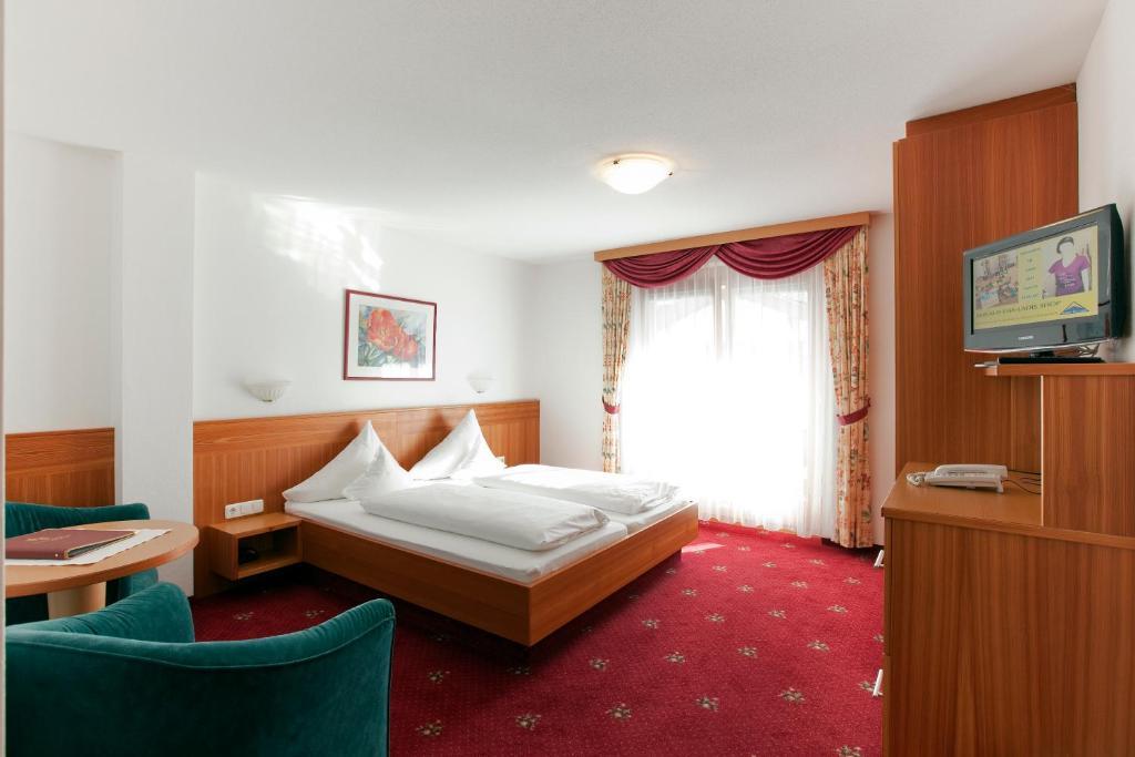 Hotel Tirolerhof Serfaus Rum bild